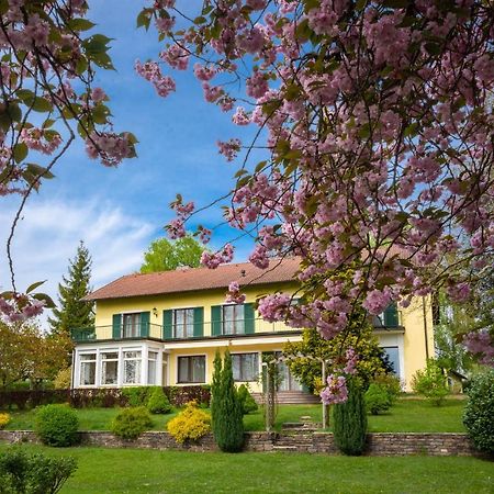 Landhaus Zu Kuerenberg Bergham Exteriér fotografie